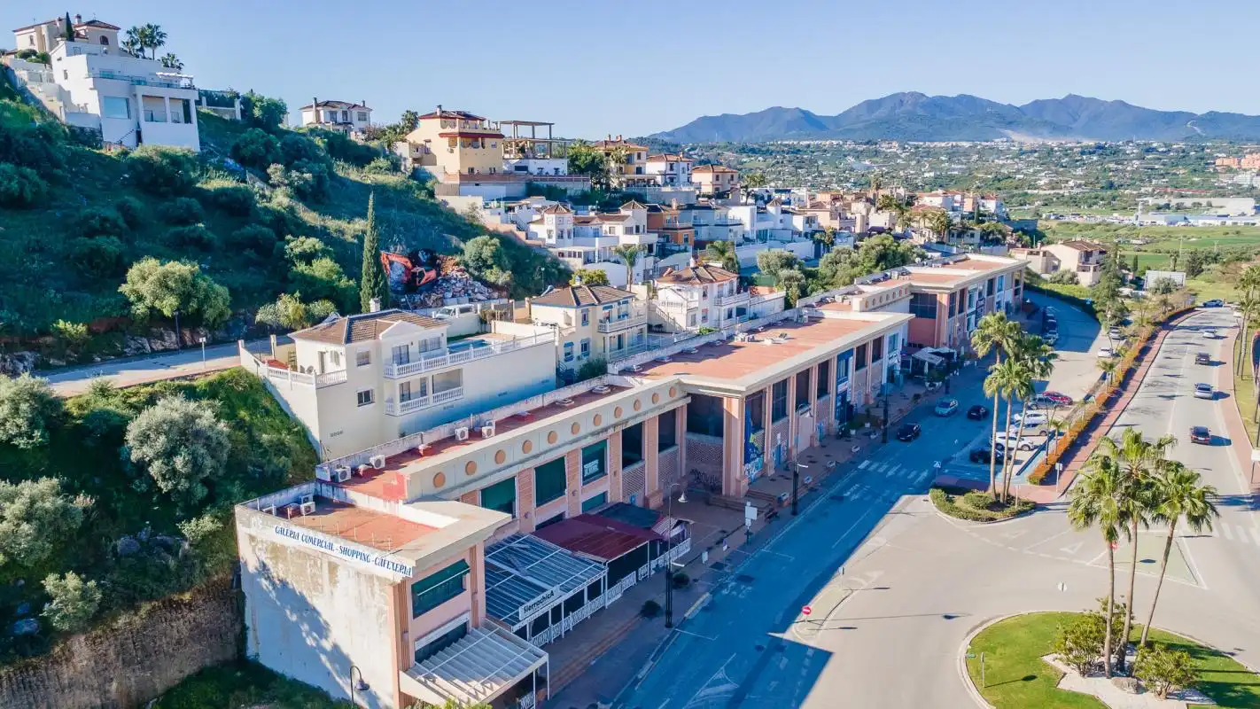 Local comercial en venda a Av. Sierra Chica 17, imagen 2