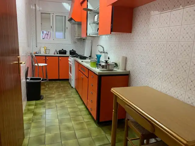 Cuina de Pis en venda en Badalona amb Calefacció, Terrassa i Forn