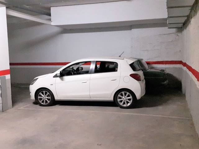 Garaje en Alquiler en Avinguda de Josep Ferrer i Domingo, 34 en Can Fatjó - Sant Jordi Park - Plana del Castell