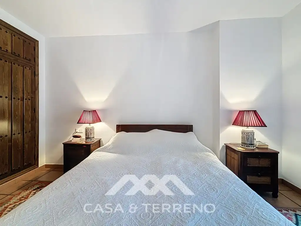Dormitori de Casa o xalet en venda en Canillas de Albaida amb Aire condicionat, Calefacció i Jardí privat