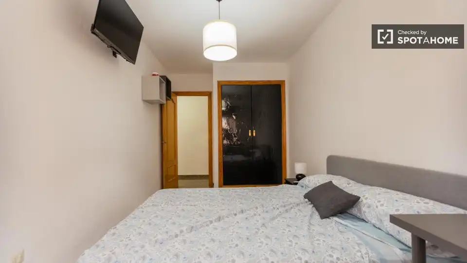 Room in Barrio de Benicalap