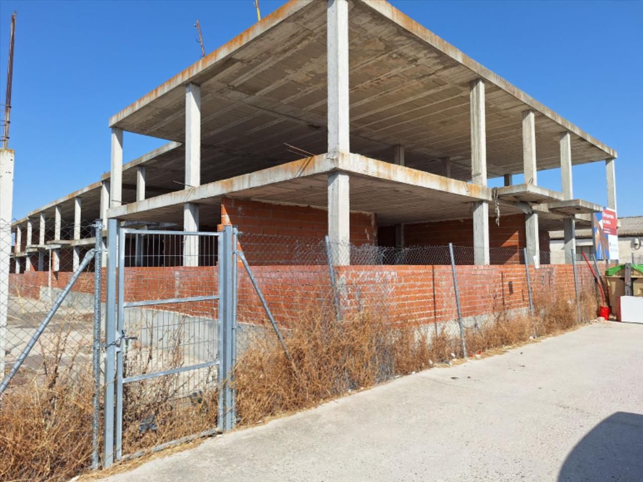 Apartment for sale in CUEVAS, Borox