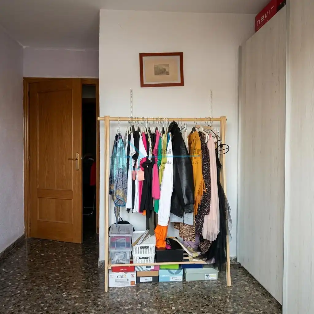 Habitación de Apartamento en venta en Castellón de la Plana / Castelló de la Plana con Aire acondicionado, Calefacción y Trastero