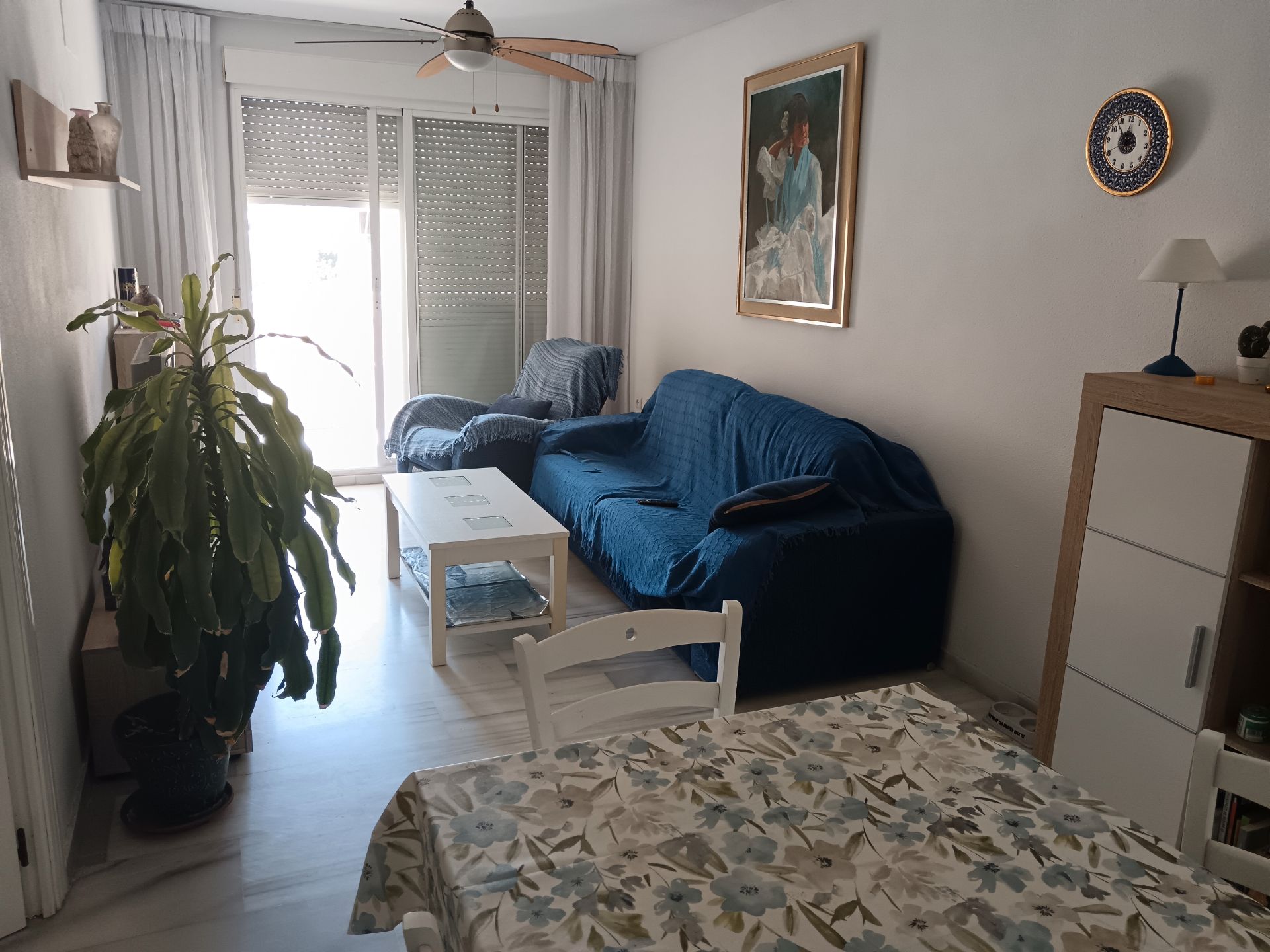 Dormitori de Pis de lloguer en Torremolinos amb Terrassa, Moblat i Forn