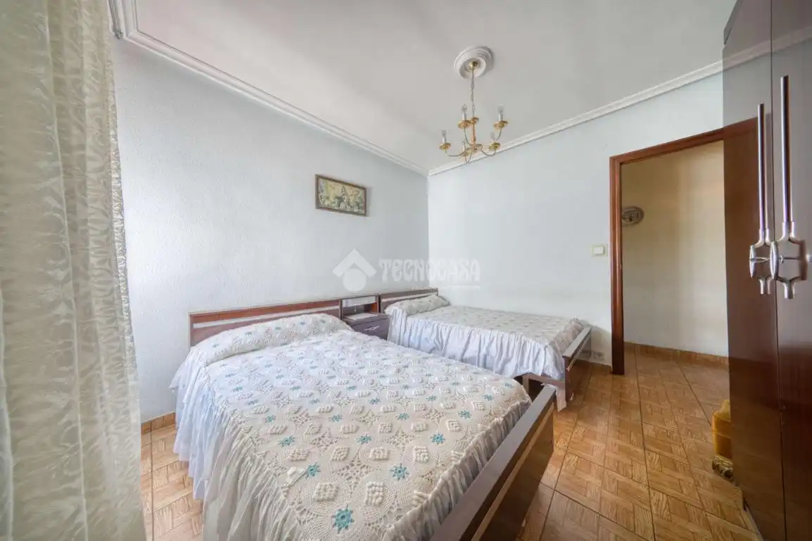 Bedroom of Flat for sale in Valladolid  with Heating