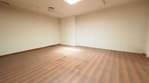 SE VENDE EDIFICIO EN MANLLEU, imagen 3