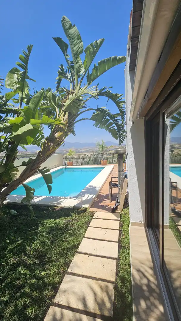 Casa o chalet en venta en Calle Yunquera, Coín