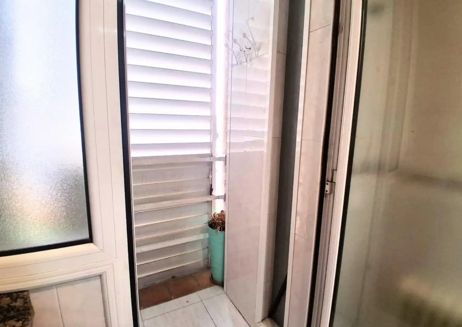 Baño de Piso en venta en Sabadell con Calefacción
