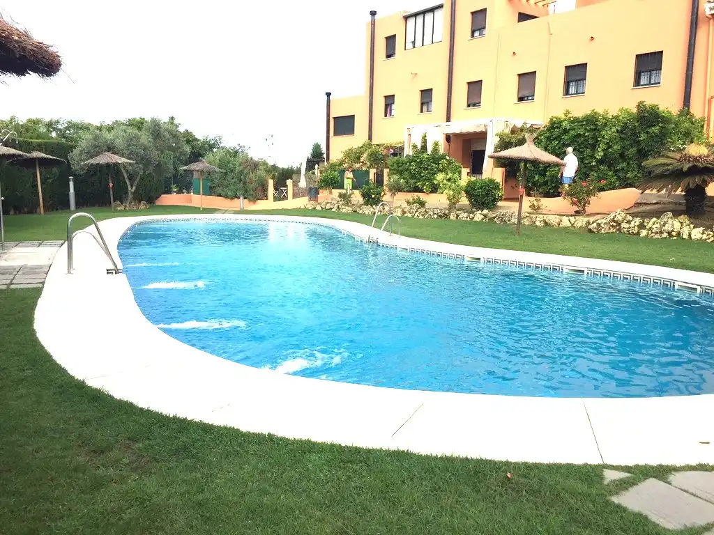 Piscina de Apartamento en venta en Islantilla con Jardín privado, Piscina y Amueblado