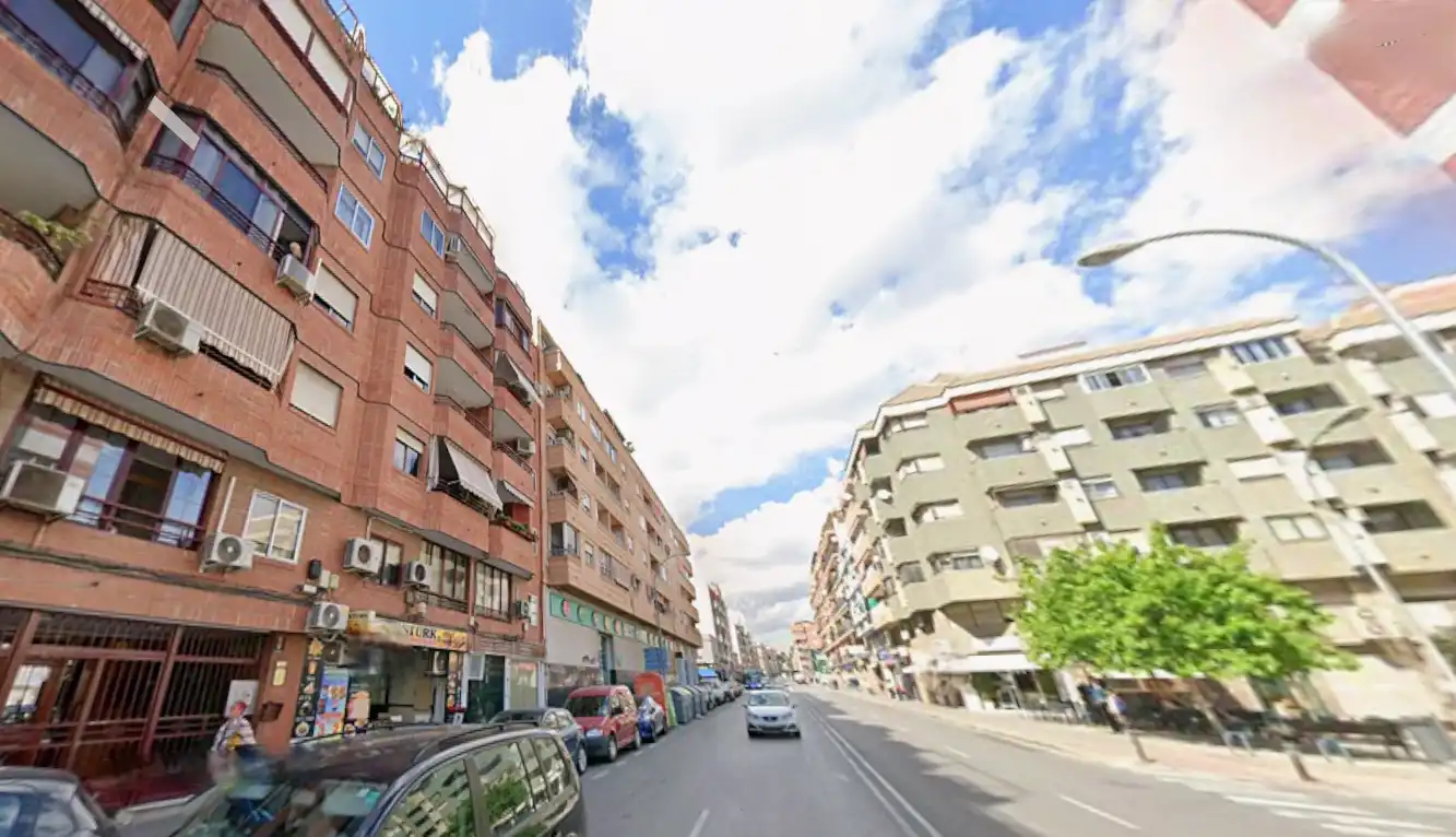 Vista exterior de Piso en venta en Alicante / Alacant