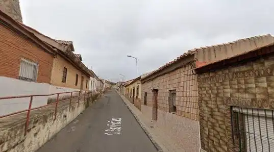 Adossat en venda a Calle San Froilan 48
