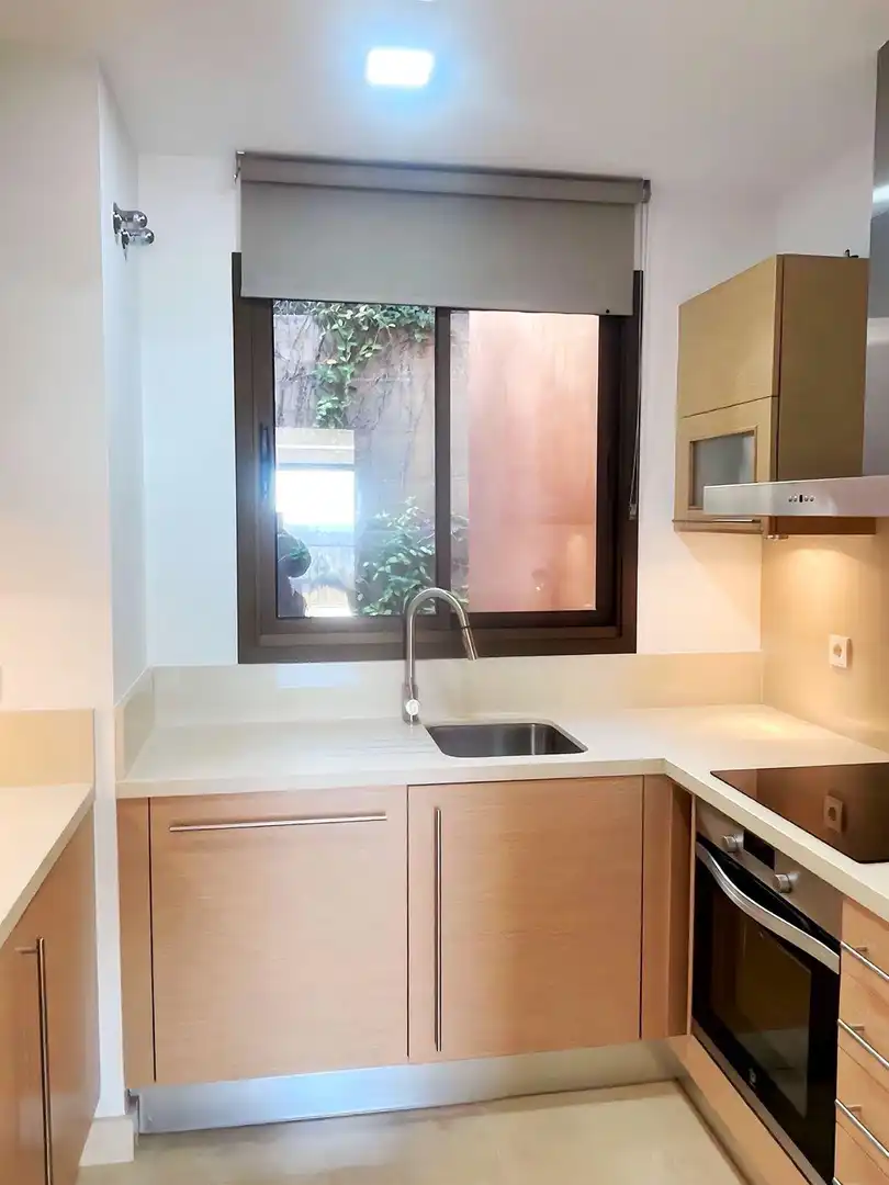 Apartment with pool to rent in La Quinta, imagen 7