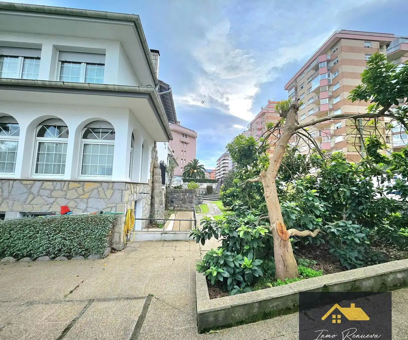 Exterior view of Houses for sale in Brazomar