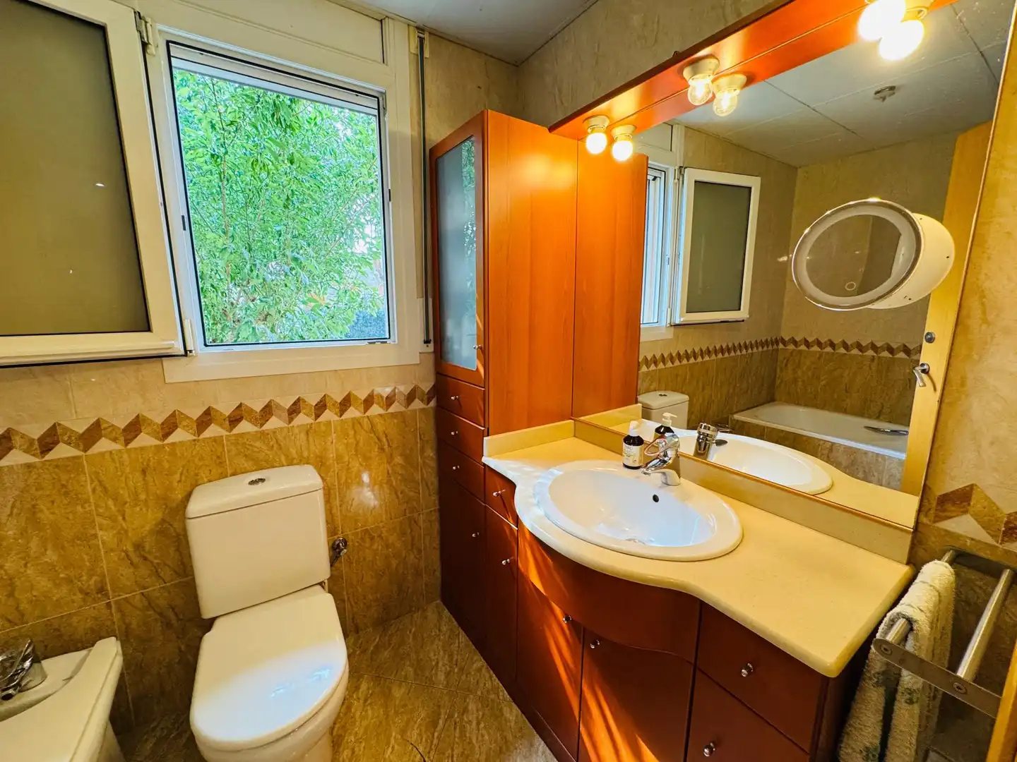 Bathroom of Houses for sale in Caldes de Malavella  with Air Conditioner, Terrace and Swimming Pool