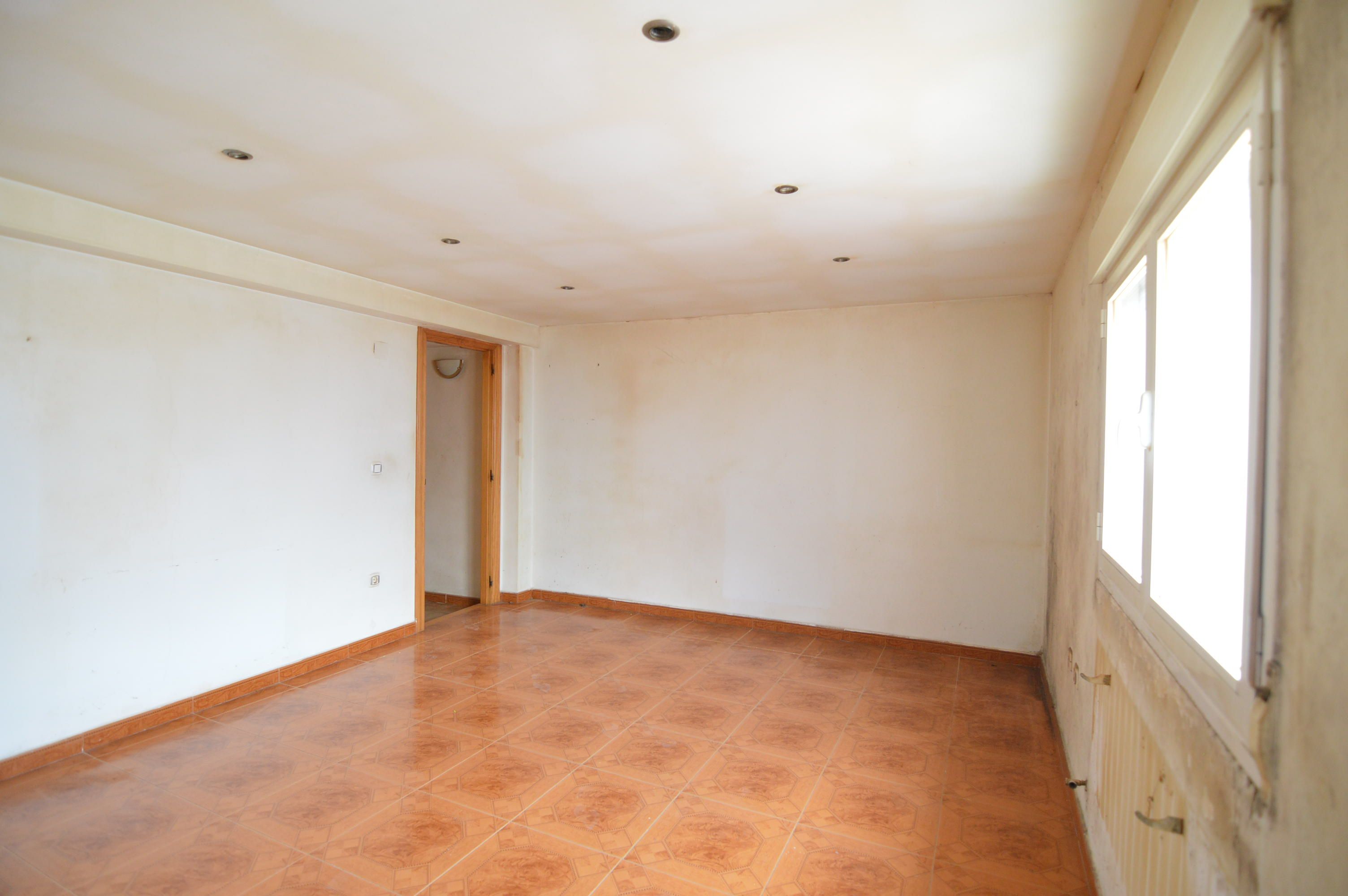 Casa adosada en venda a C/ Los Pastores , Cintruénigo