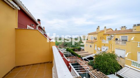 Foto 2 de Casa adosada en venta en Avinguda D'andalusia, Centro Urbano, Dénia