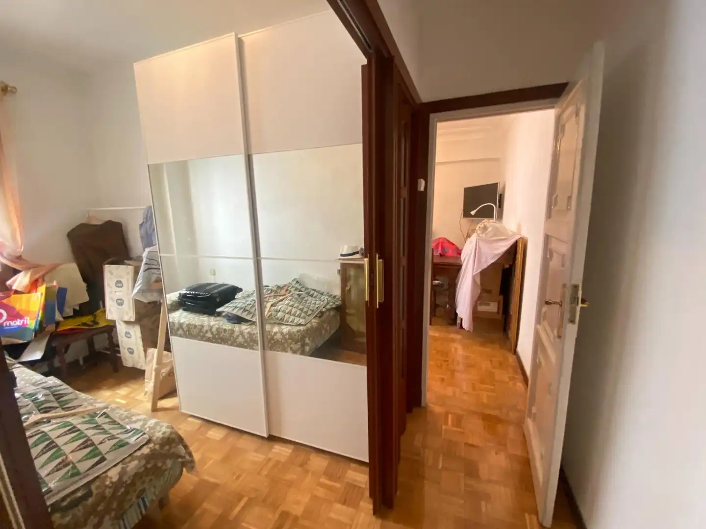 Dormitori de Pis en venda en Madrid amb Calefacció, Parquet i Terrassa