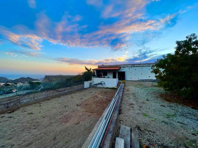 Terreno en Venta en La Camella