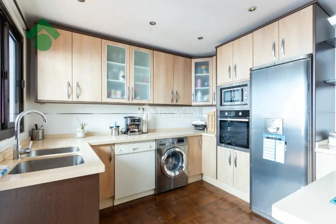 Cocina de Casa adosada en venta en Nerja con Aire acondicionado y Balcón