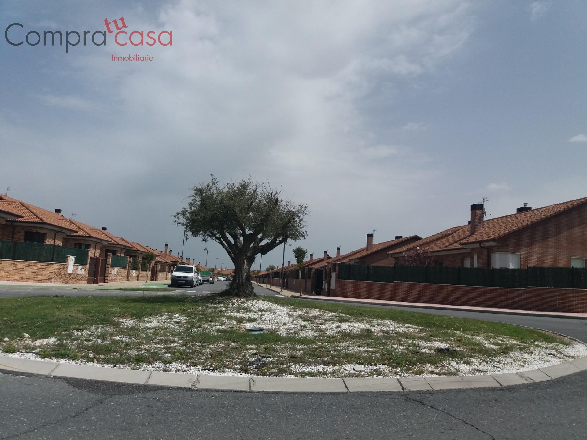 Vista exterior de Residencial en venda en Palazuelos de Eresma