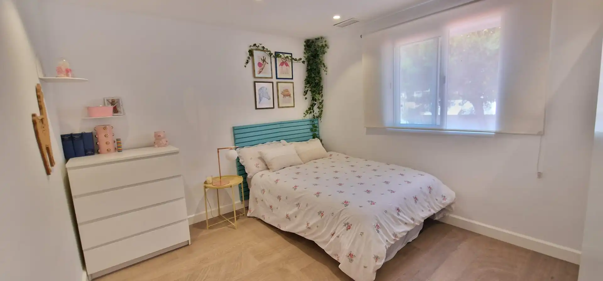 Habitación de Casa o chalet en venta en Santa Pola con Aire acondicionado, Jardín privado y Piscina