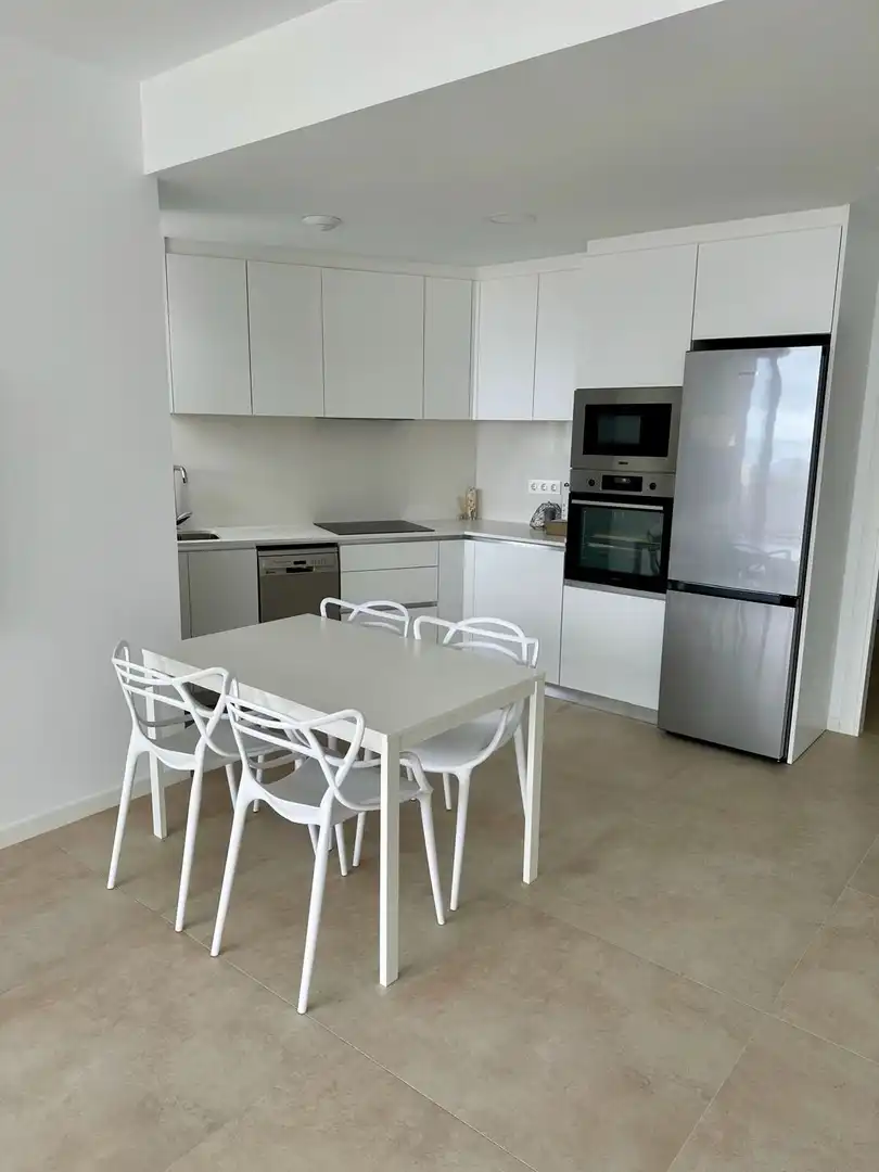Apartamento con piscina en venta en Playa de Poniente, imagen 3