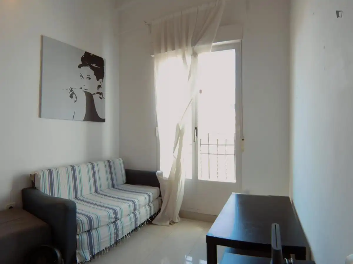 Study for rent in Puerta del Ángel