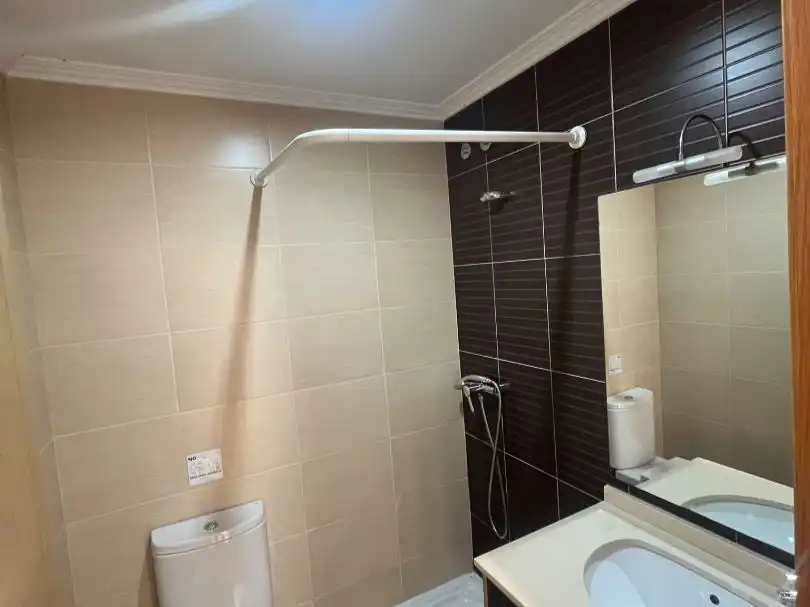 Baño de Piso en venta en Sanxenxo con Terraza y Balcón