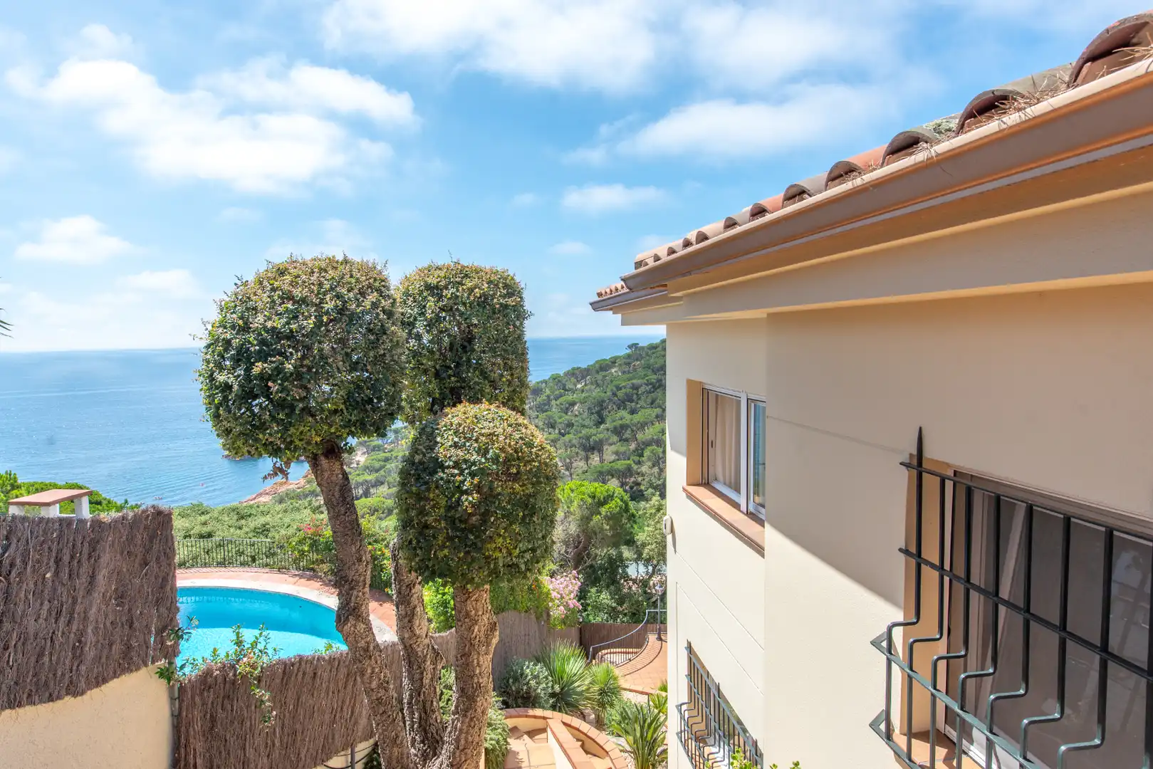 Vista exterior de Casa o xalet en venda en Sant Feliu de Guíxols amb Aire condicionat, Calefacció i Jardí privat