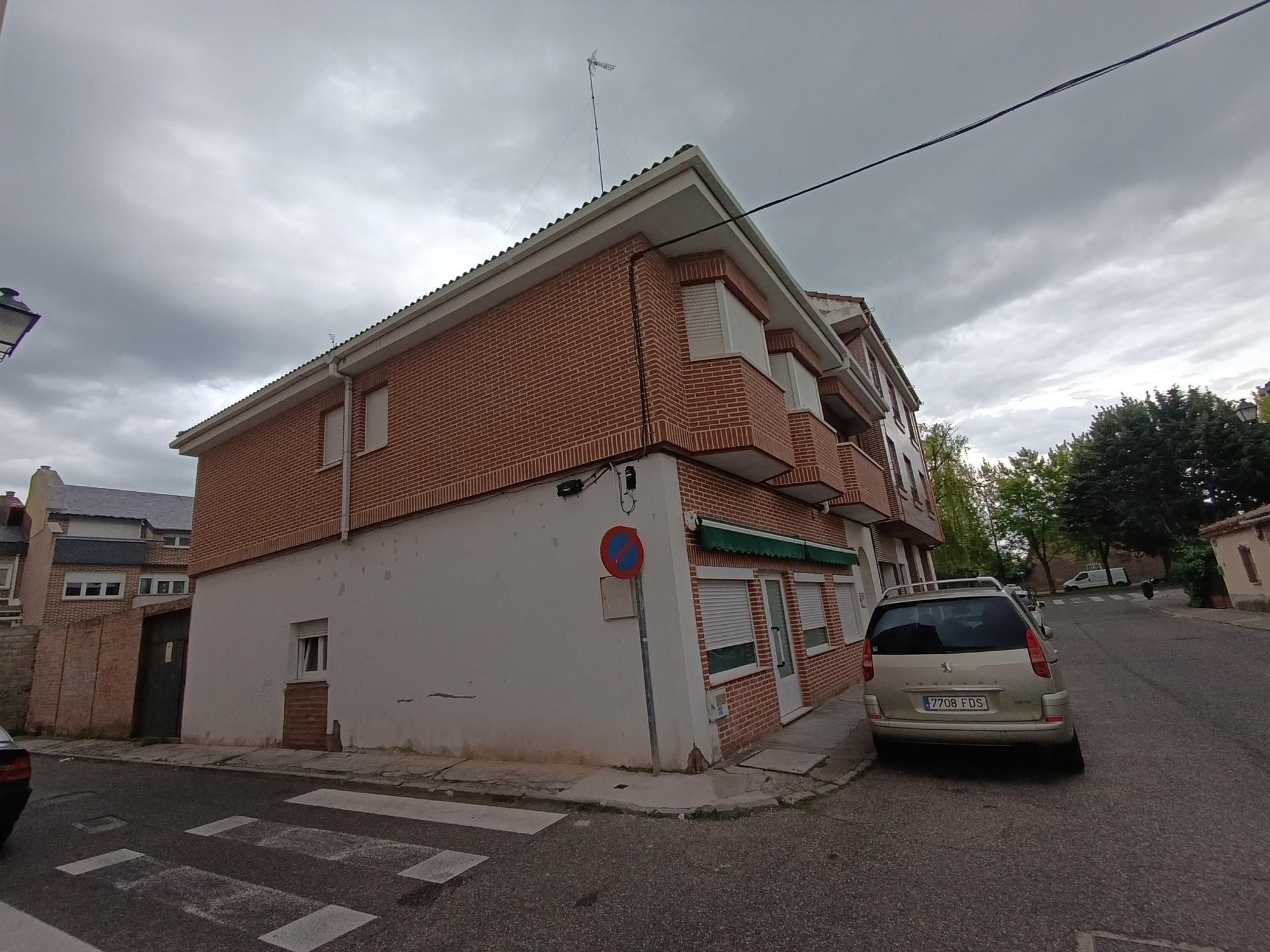 Exterior view of House or chalet for sale in Palencia Capital