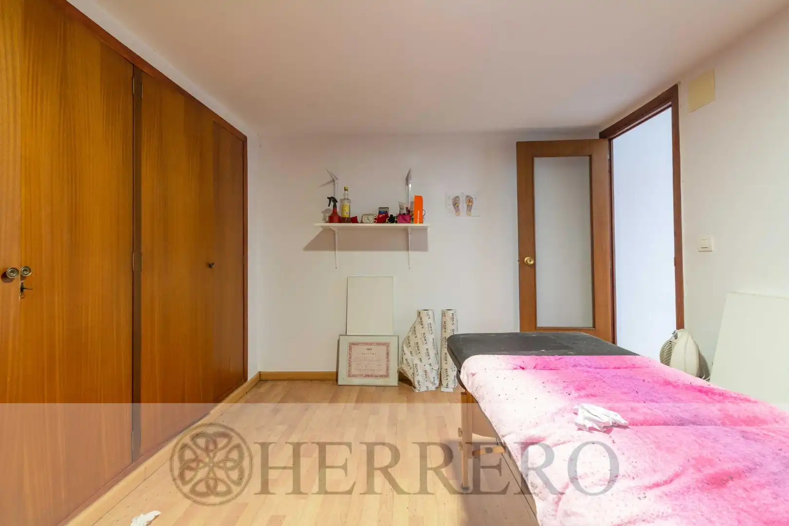 Dormitori de Local en venda en Gandia