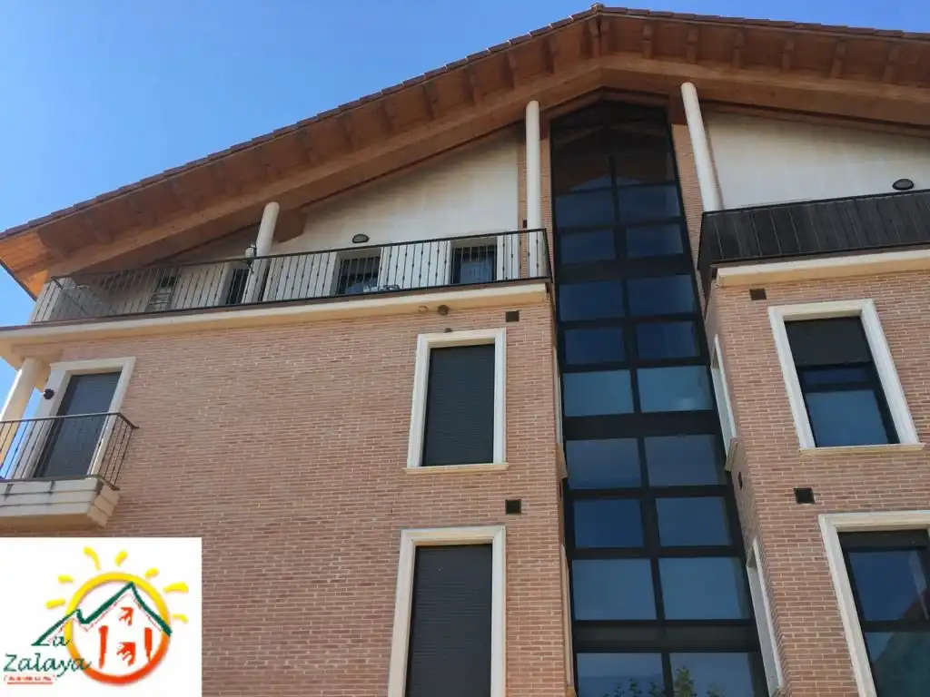 Vista exterior de Piso en venta en Santurde de Rioja con Calefacción, Terraza y Trastero