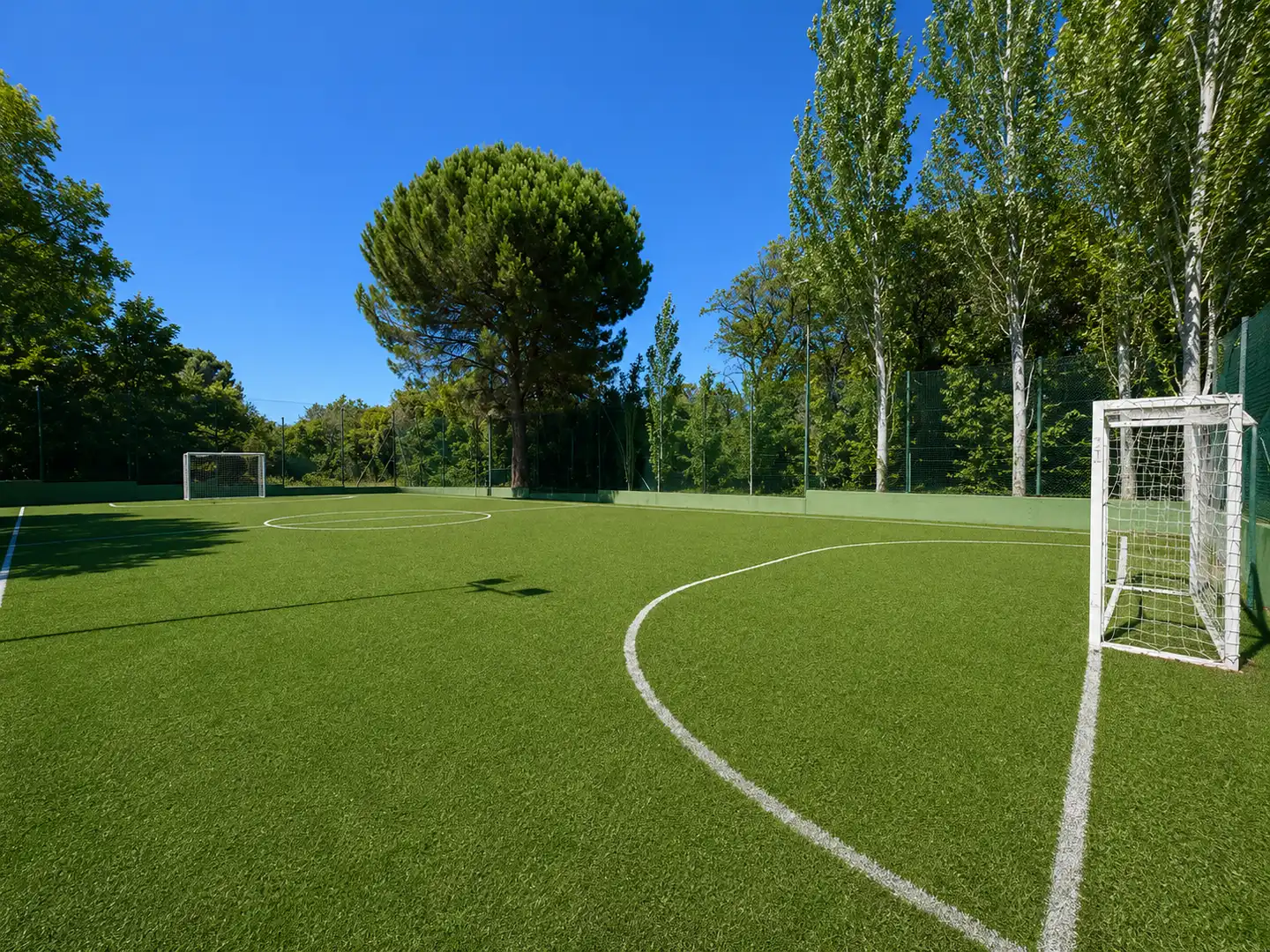 Villa mit Pool zum Verkauf in Urbanización Este - Montepríncipe, imagen 4