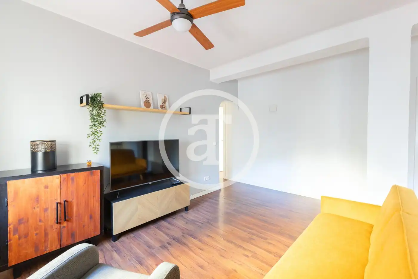 Flat for rent in Calle de la Iglesia, Opañel