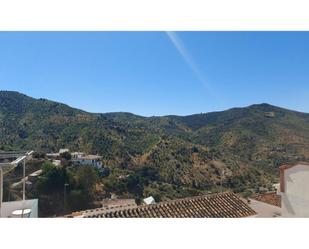 Vista exterior de Casa o xalet en venda en Totalán amb Terrassa