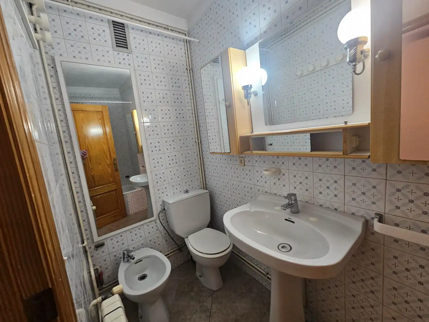Baño de Piso en venta en  Palma de Mallorca con Aire acondicionado, Calefacción y Amueblado