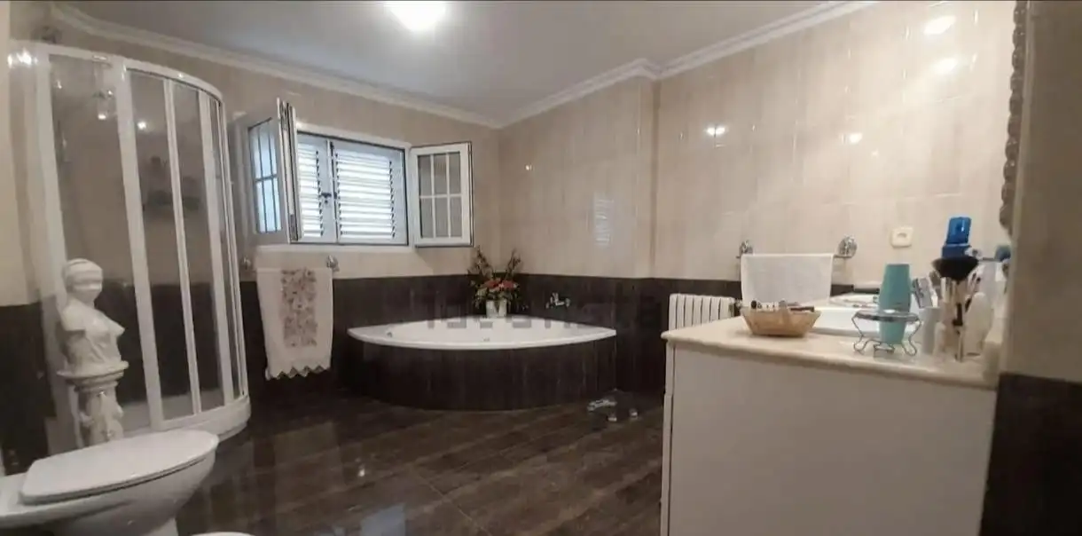 Baño de Casa o chalet en venta en Paterna con Aire acondicionado, Calefacción y Jardín privado