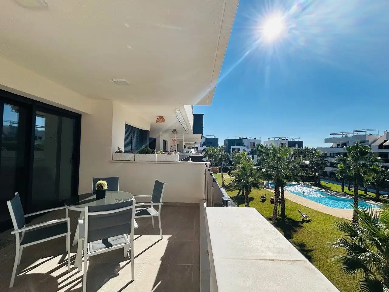 Apartamento con piscina en venta en N/A