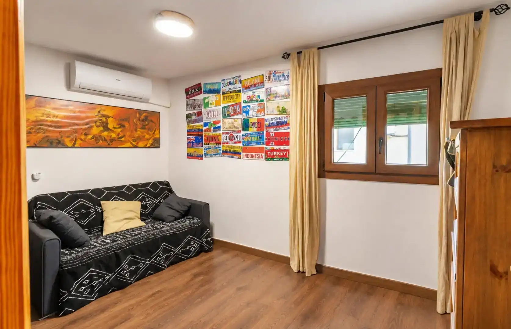 Casa adosada en venda en Valverde de la Vera amb Aire condicionat, Parquet i Moblat