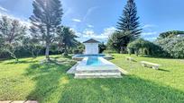 Jardí de Casa o xalet en venda en Chiclana de la Frontera amb Terrassa i Piscina