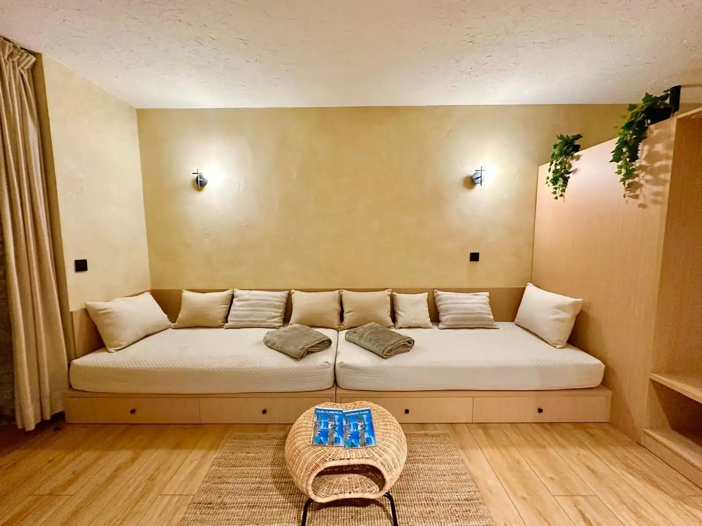 Chalet en venta en Calle Emigrante 12, imagen 2