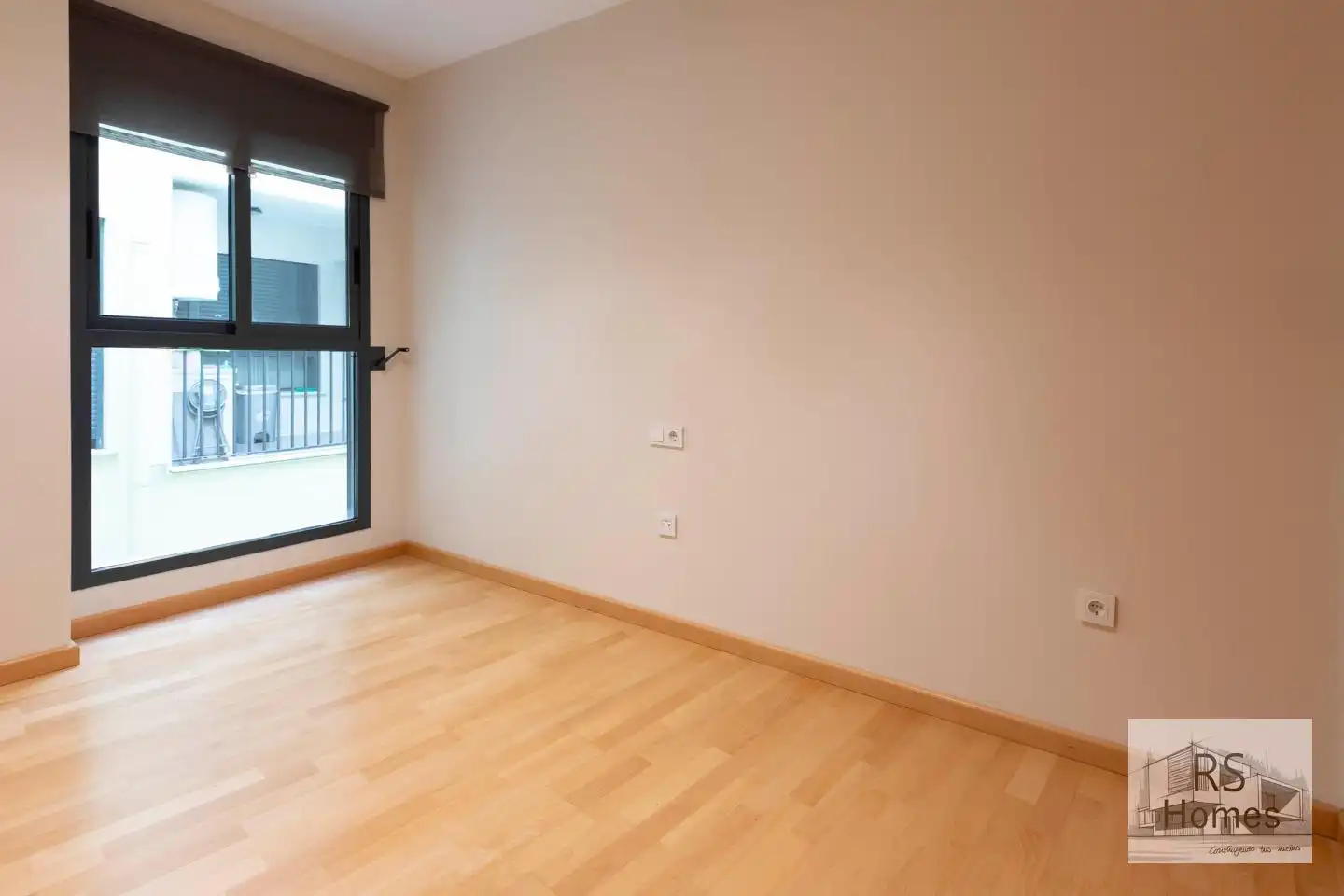 Habitación de Piso en venta en Benaguasil con Aire acondicionado, Terraza y Balcón