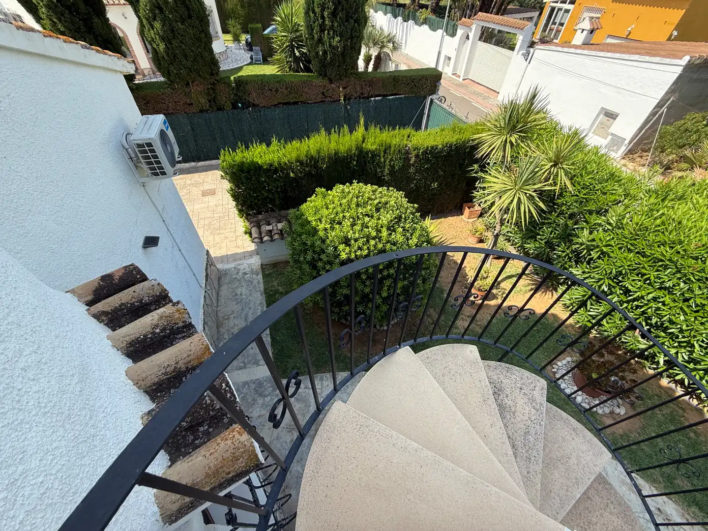 Balcony of Houses for rent in Dénia  with Air Conditioner, Heating and Private garden