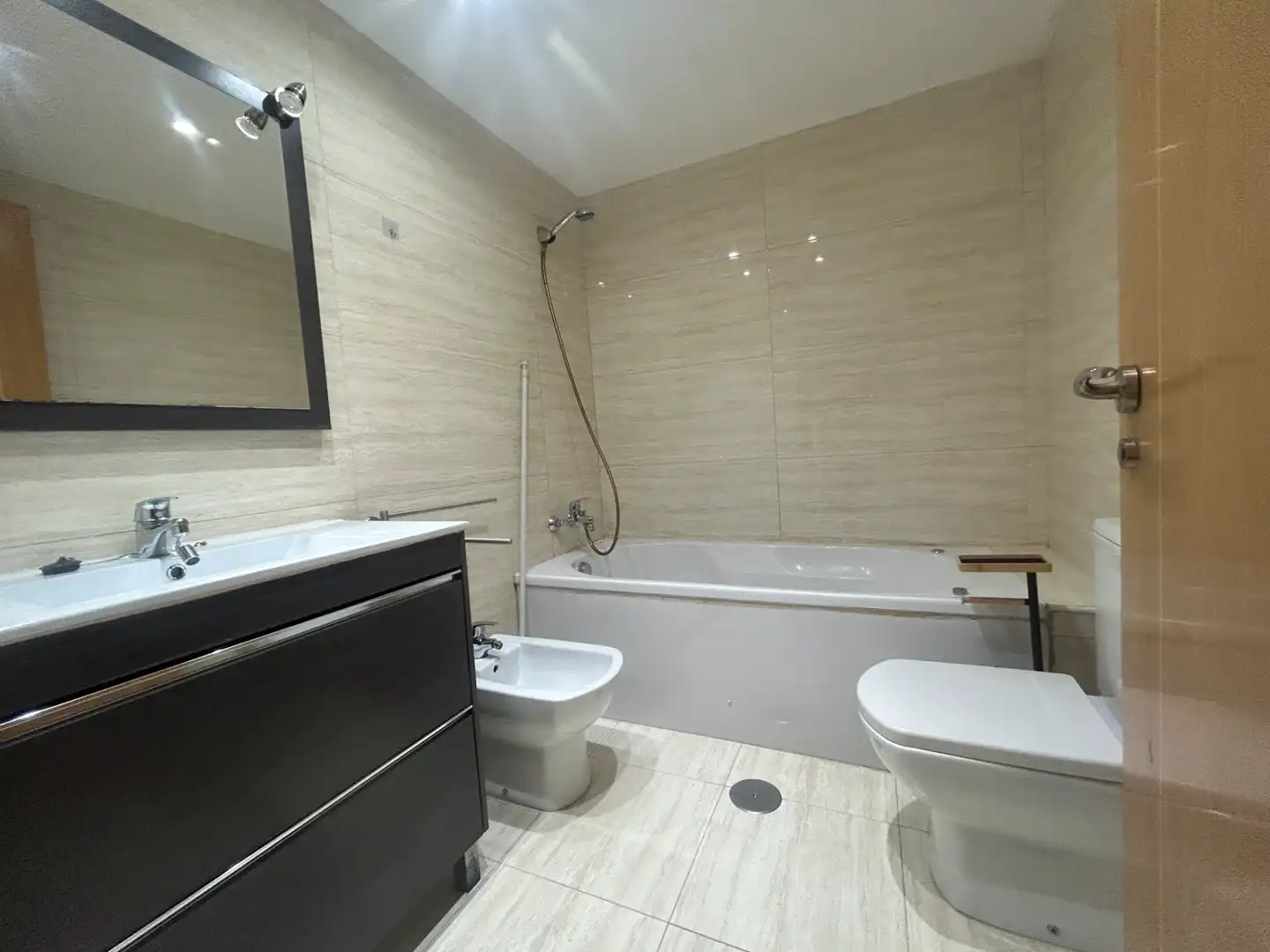 Baño de Piso en venta en Valladolid con Calefacción, Terraza y Trastero
