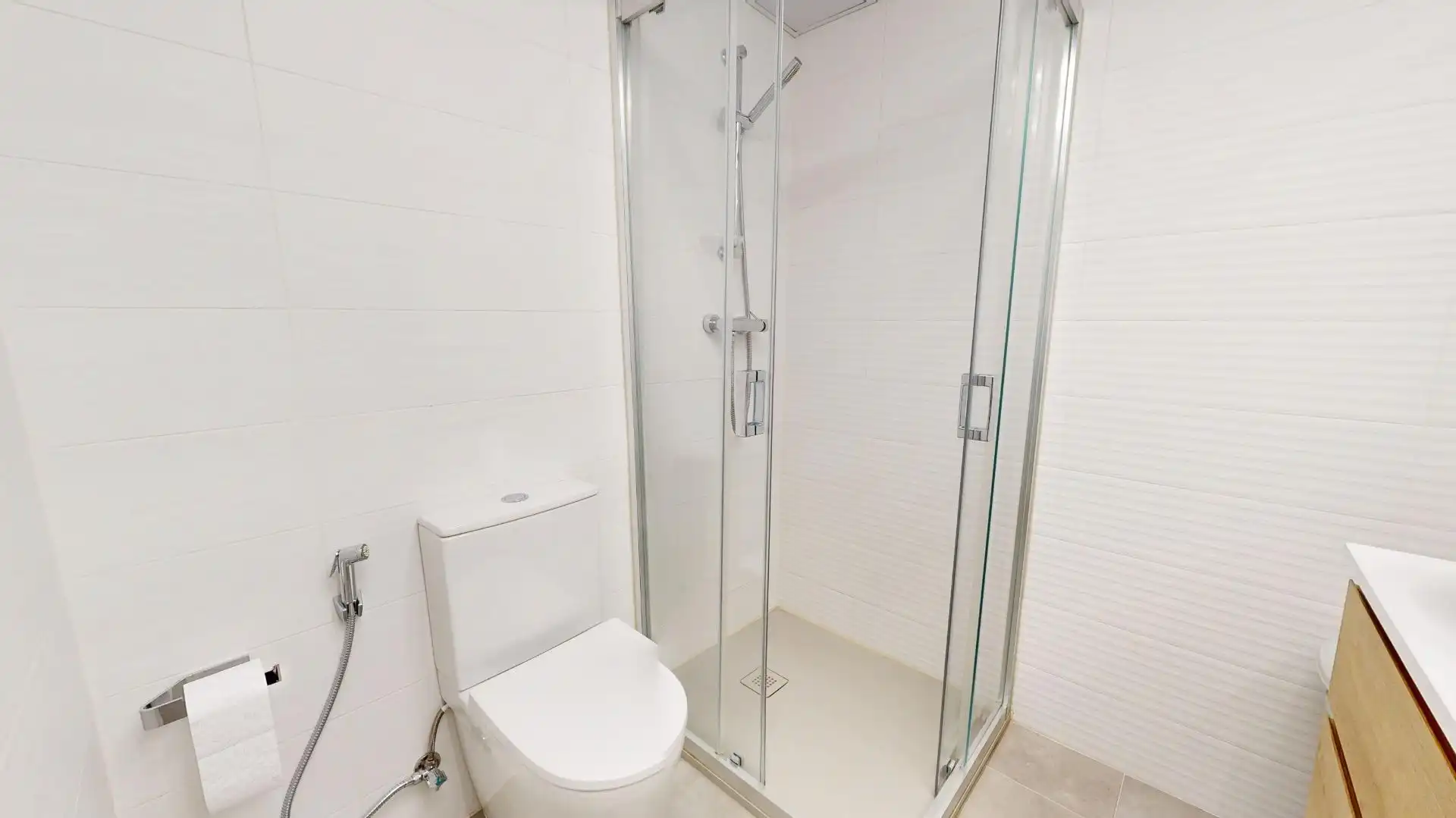 Bathroom of Flat for sale in Benicalap
