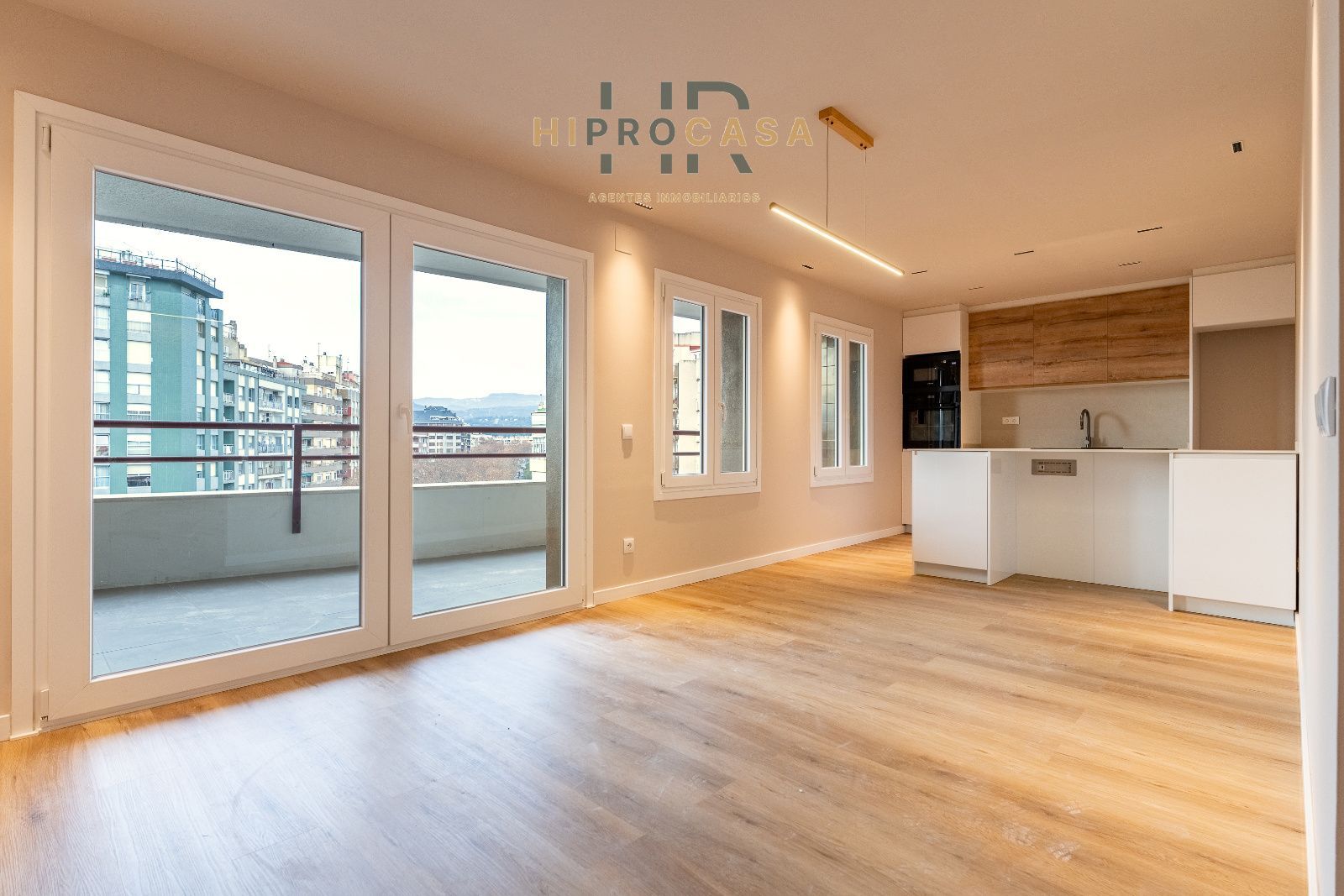 Exterior view of Flat for sale in Reus  with Air Conditioner, Heating and Terrace