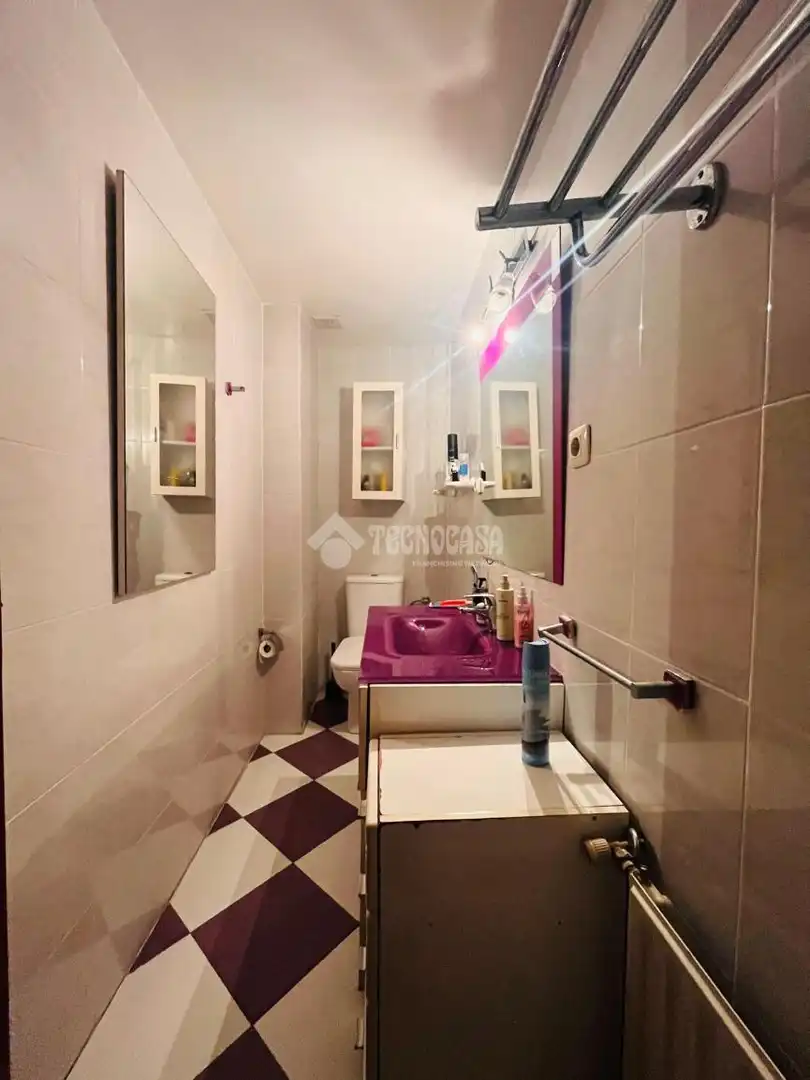 Badezimmer von Wohnung zum Verkauf in Villa de Vallecas