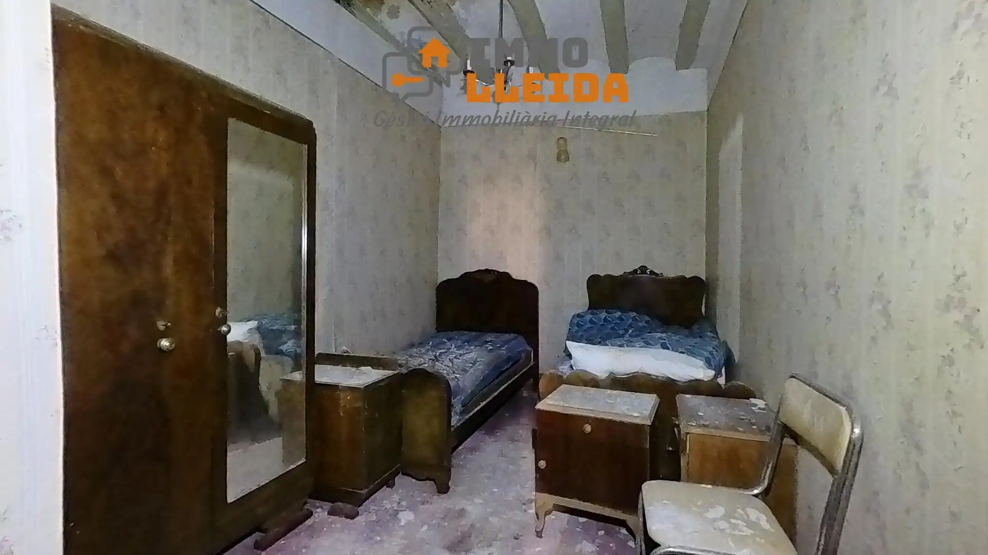 Habitación de Casa adosada en venta en Cervera con Trastero y Balcón