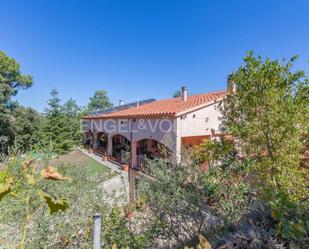 Exterior view of House or chalet for sale in Sant Quirze Safaja  with Air Conditioner, Heating and Private garden