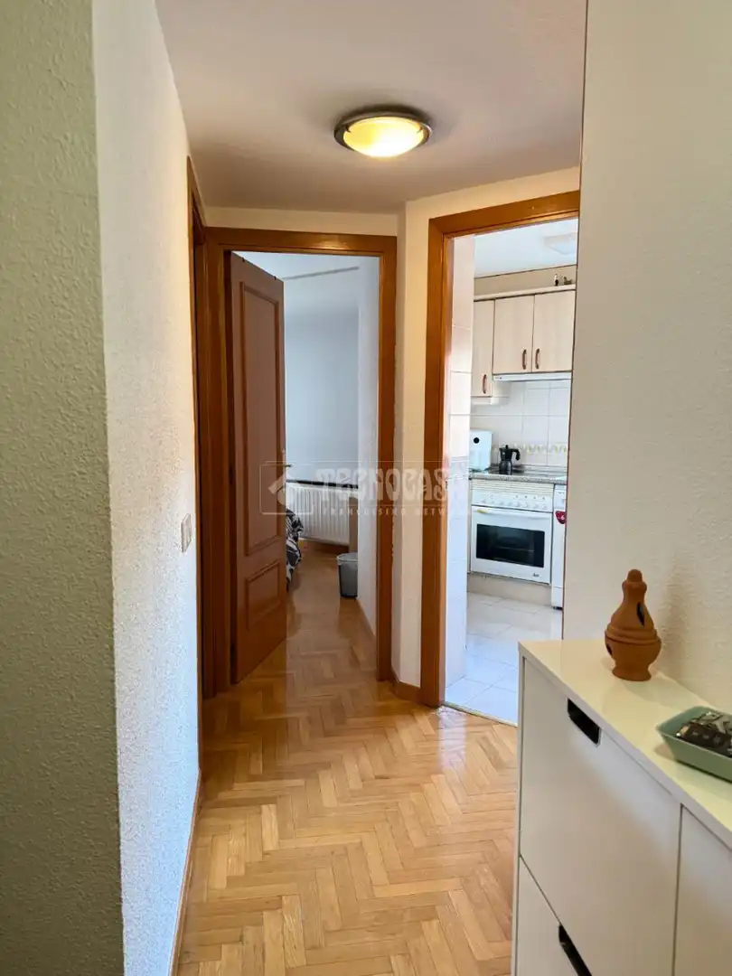 Kitchen of Flat for sale in  Madrid Capital  with Air Conditioner, Heating and Swimming Pool